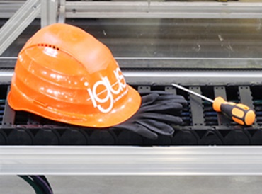 Chain installation service